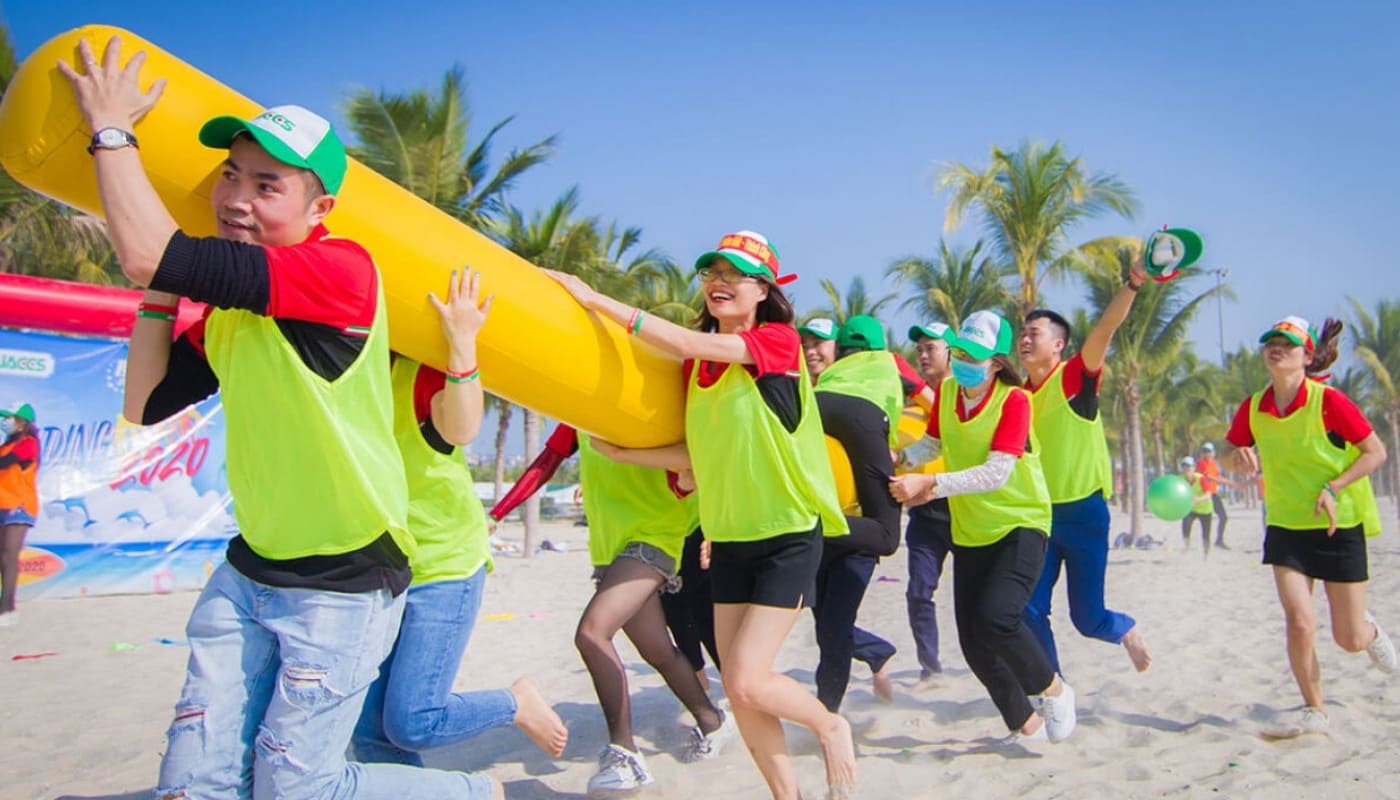 tổ chức sự kiện Team Building