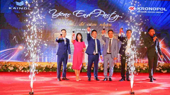 Thời điểm tổ chức Year End Party - Khoa Trần Event